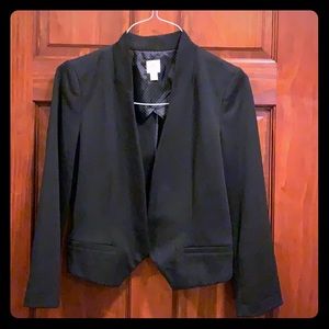 LC Women’s black blazer
